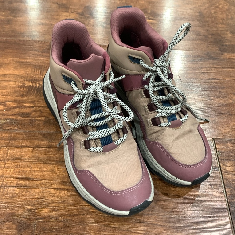 Clarks women shoe store size 7.5